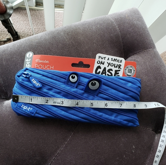 ZIPIT Monster Pencil Case Holds Up to 30 Pens, Machine Washable - Picture 6 of 10
